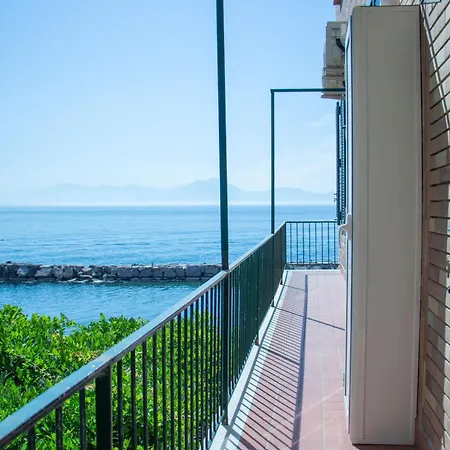 Wanderlust Aria Di Mare * Naples